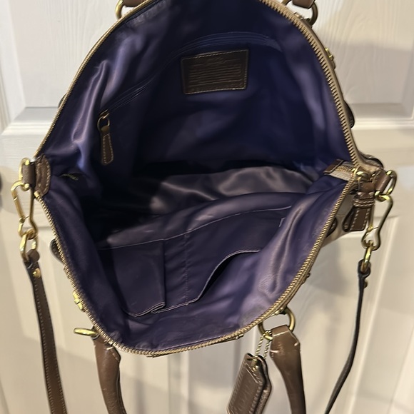 Coach handbag - Picture 2 of 2